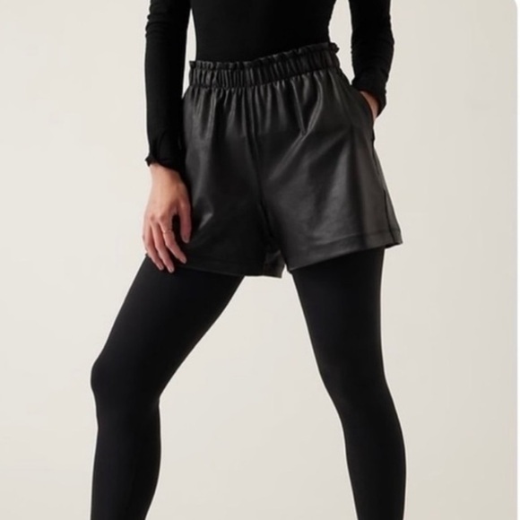 NWT Athleta Gleam Shorts Black Large Relaxed Pull On Elastic Waist Faux Leather - Picture 15 of 15
